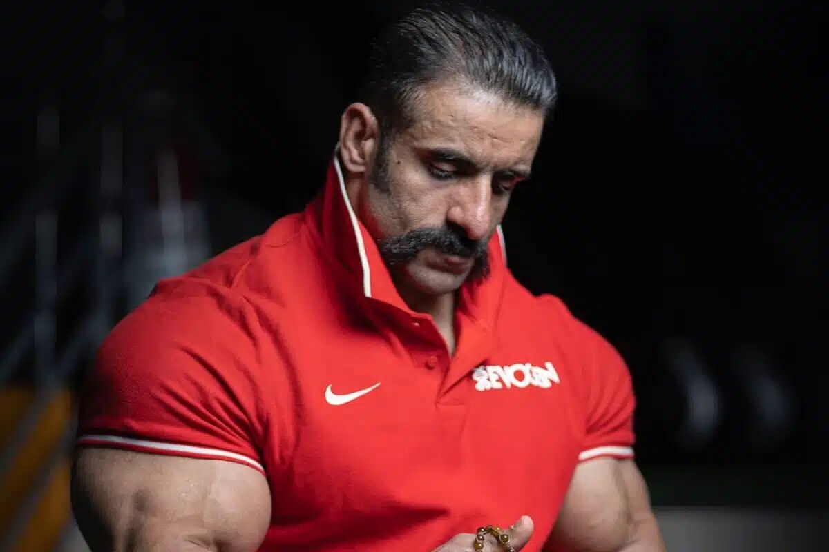 پیام صریح آرنولد به رقبای هادی چوپان! پیام صریح آرنولد به رقبای هادی چوپان!
