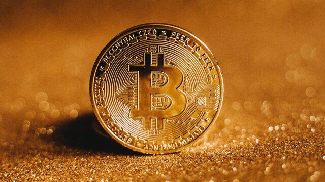 قیمت ارز دیجیتال ۱۷ اسفند / بیت کوین دوباره رکورد میزند؟ قیمت ارز دیجیتال ۱۷ اسفند / بیت کوین دوباره رکورد میزند؟