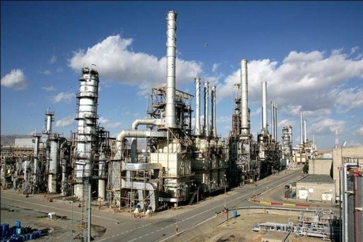 پتروشیمی شازند از شرکتهای زیر مجموعه بانک ملی ایران واگذار شد پتروشیمی شازند از شرکتهای زیر مجموعه بانک ملی ایران واگذار شد