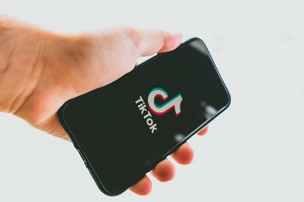 وزیر سابق دولت آمریکا به دنبال خرید تیک تاک وزیر سابق دولت آمریکا به دنبال خرید تیک تاک