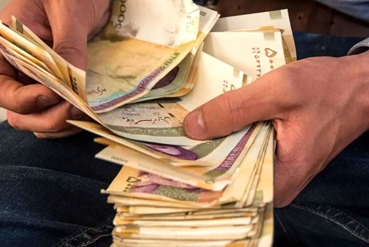 دستمزد ۱۴۰۳ کارگران چه تغییری میکند؟ دستمزد ۱۴۰۳ کارگران چه تغییری میکند؟