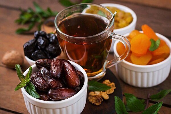 نوشیدنیهای مفید برای افطار نوشیدنیهای مفید برای افطار