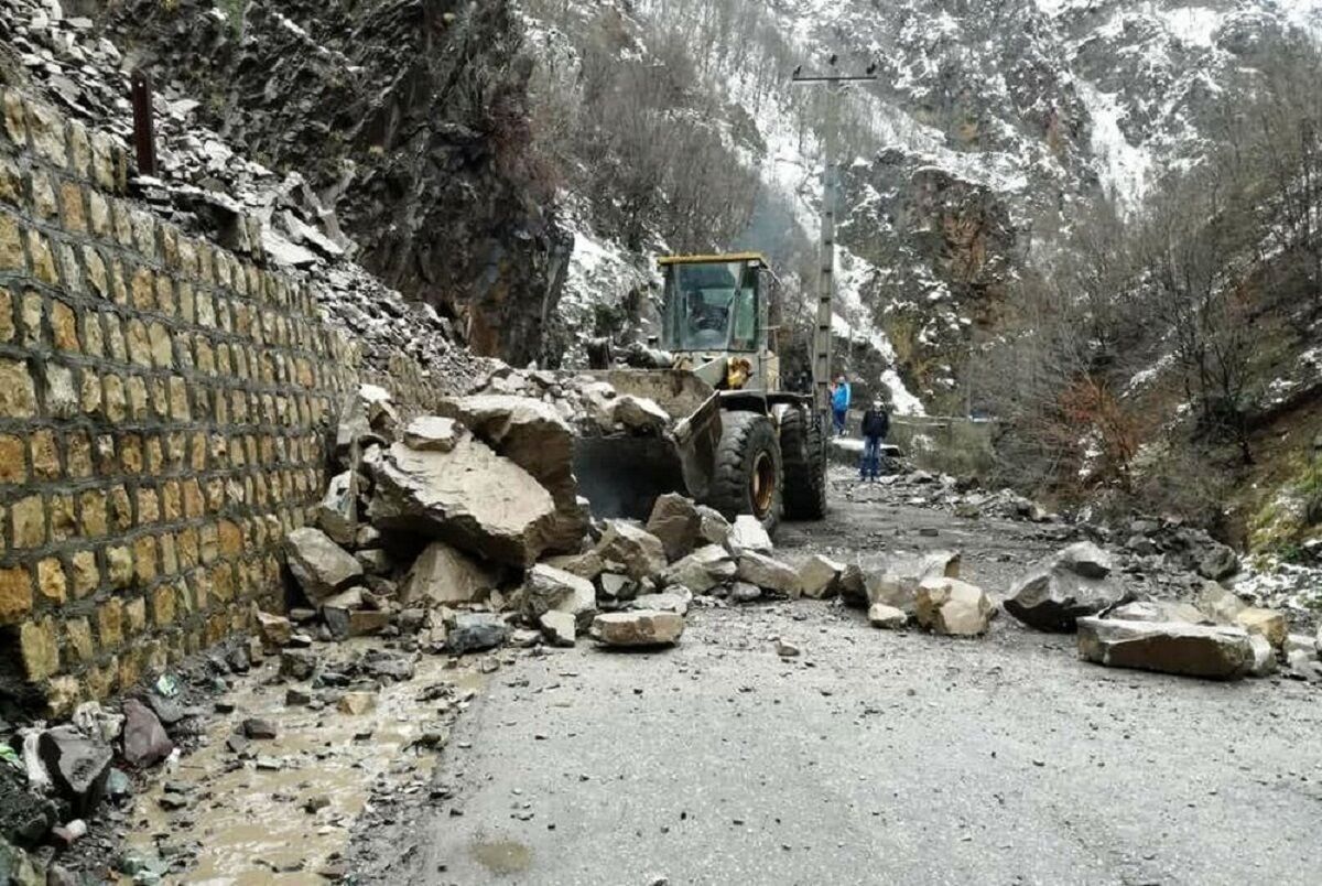 هشدار ریزش سنگ و اختلال در ترددهای جادهای مازندران هشدار ریزش سنگ و اختلال در ترددهای جادهای مازندران