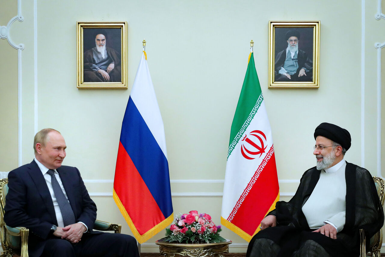 رئیسی: زمینههای ارتقای روابط اقتصادی فراهم است / پوتین: تجارت ایران و روسیه ۷۷درصد رشد داشته است رئیسی: زمینههای ارتقای روابط اقتصادی فراهم است / پوتین: تجارت ایران و روسیه ۷۷درصد رشد داشته است