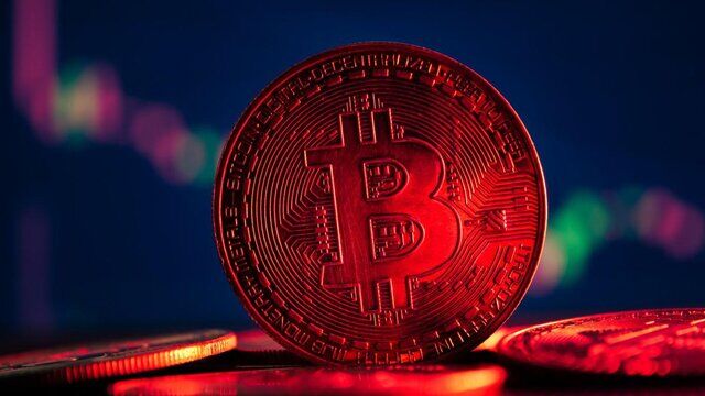 وال استریت بیتکوین را پایین کشید وال استریت بیتکوین را پایین کشید