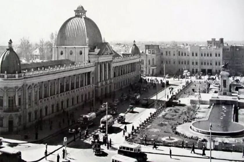 ثروتمندان تهران قدیم به چه وسیلهای سفر میکردند؟ ثروتمندان تهران قدیم به چه وسیلهای سفر میکردند؟