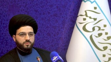 پوشش ممنوعه آقایان در«ادارات» و «معابر عمومی» اعلام شد/ کراواتی ها از خدمات دولتی محروم نیستند پوشش ممنوعه آقایان در«ادارات» و «معابر عمومی» اعلام شد/ کراواتی ها از خدمات دولتی محروم نیستند