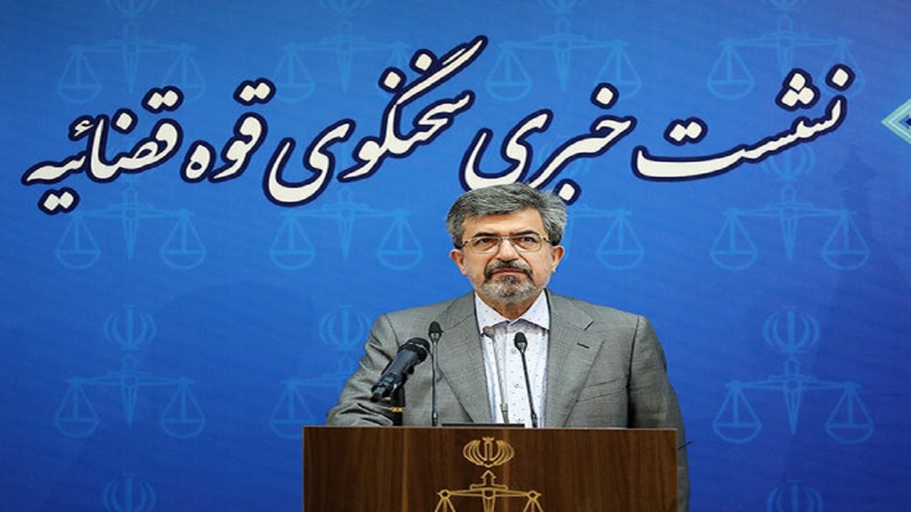صدور قرار منع تعقیب ۳ مدیر سابق در پرونده اتوبوس خبرنگاران صدور قرار منع تعقیب ۳ مدیر سابق در پرونده اتوبوس خبرنگاران