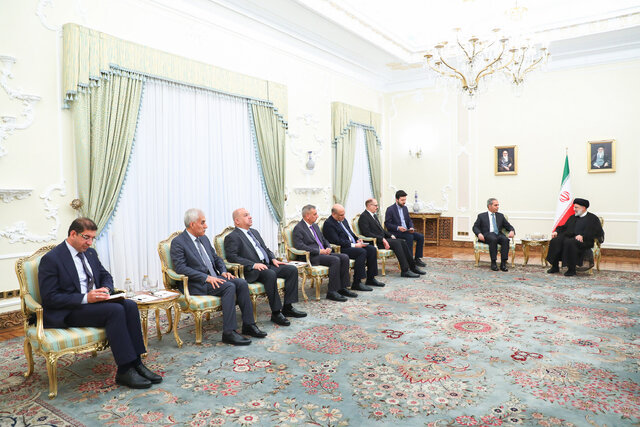 رییسی: اجرای عدالت در پرونده ترور سرداران نباید مشمول مرور زمان شود رییسی: اجرای عدالت در پرونده ترور سرداران نباید مشمول مرور زمان شود