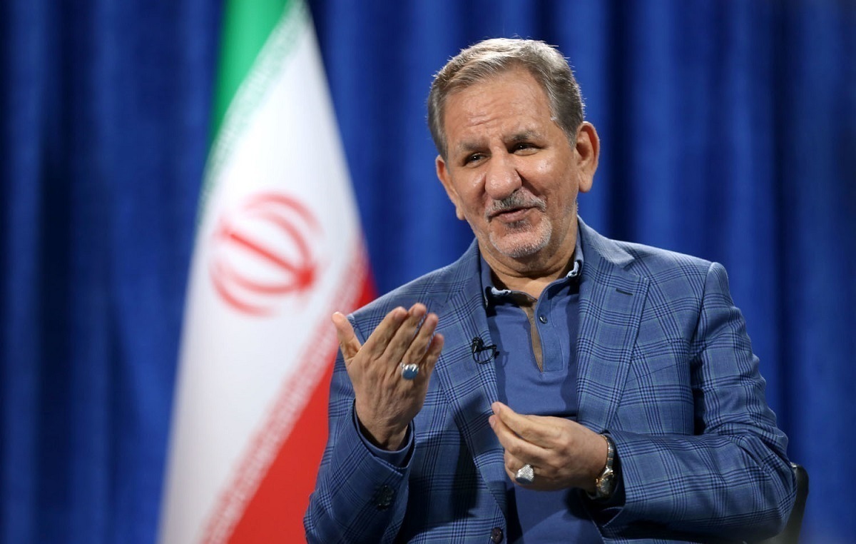 ماجرای «تنها برخورد تلخ» روحانی با جهانگیری در حضور سران قوا/ طرح «بنزین برای همه» به کجا رسید؟ ماجرای «تنها برخورد تلخ» روحانی با جهانگیری در حضور سران قوا/ طرح «بنزین برای همه» به کجا رسید؟