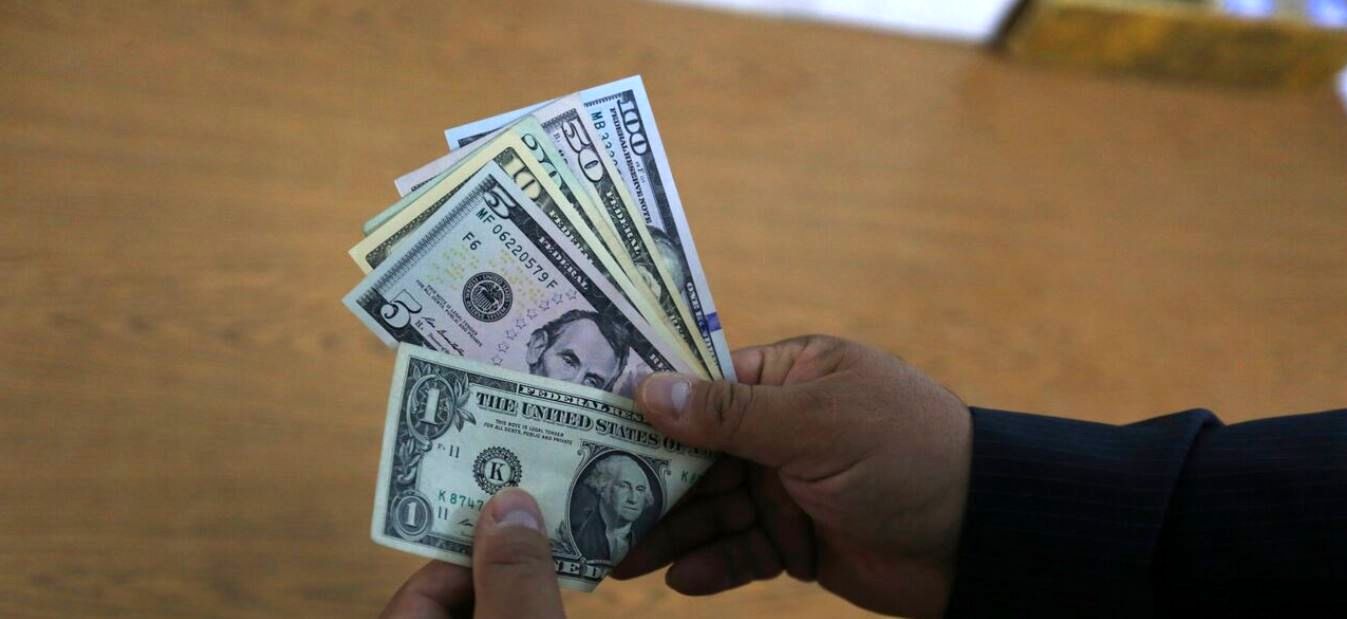 یک اتفاق مهم برای بازار ارز / بانک مرکزی اختیار هر نوع مداخله در بازار طلا و ارز را پیدا می کند یک اتفاق مهم برای بازار ارز / بانک مرکزی اختیار هر نوع مداخله در بازار طلا و ارز را پیدا می کند