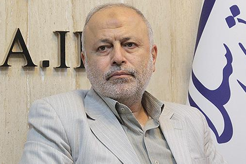 جا افتاده که وزارت صمت یک معاون وزیر به نام فاطمی امین دارد! / وزیر صمت آمار نادرست به دولت می دهد و رییس جمهور همان را تکرار می کند جا افتاده که وزارت صمت یک معاون وزیر به نام فاطمی امین دارد! / وزیر صمت آمار نادرست به دولت می دهد و رییس جمهور همان را تکرار می کند