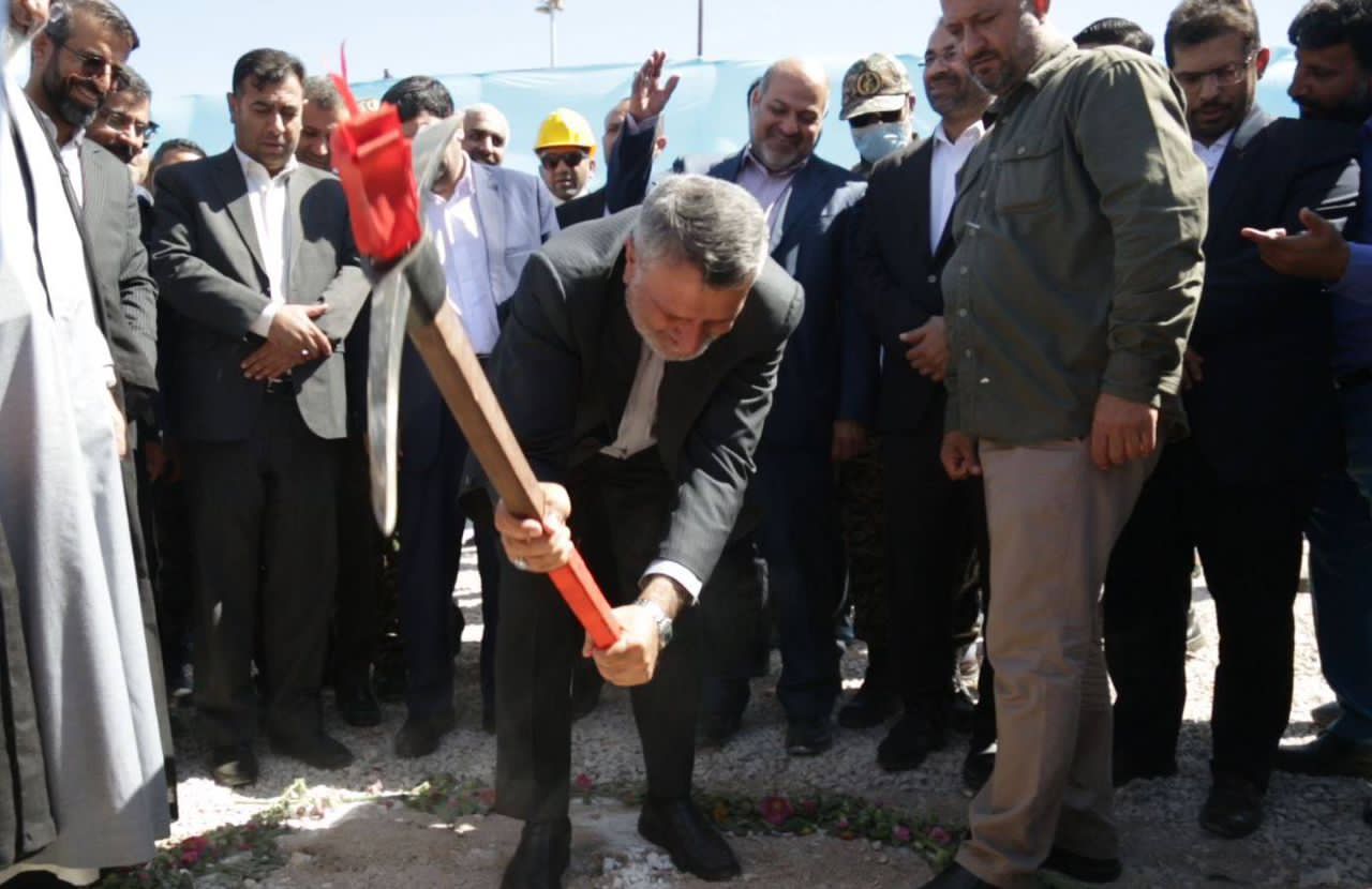 برگزاری آیین کلنگ زنی‌ واحد تبخیر کلر مایع توسط وزیر تعاون، کار و‌ رفاه اجتماعی