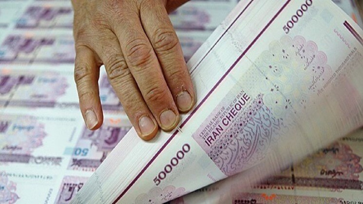 پوست خربزه زیر پای کنترل رشد نقدینگی؛ چرا رشد نقدینگی کم می شود ولی پایه پولی نه؟! پوست خربزه زیر پای کنترل رشد نقدینگی؛ چرا رشد نقدینگی کم می شود ولی پایه پولی نه؟!
