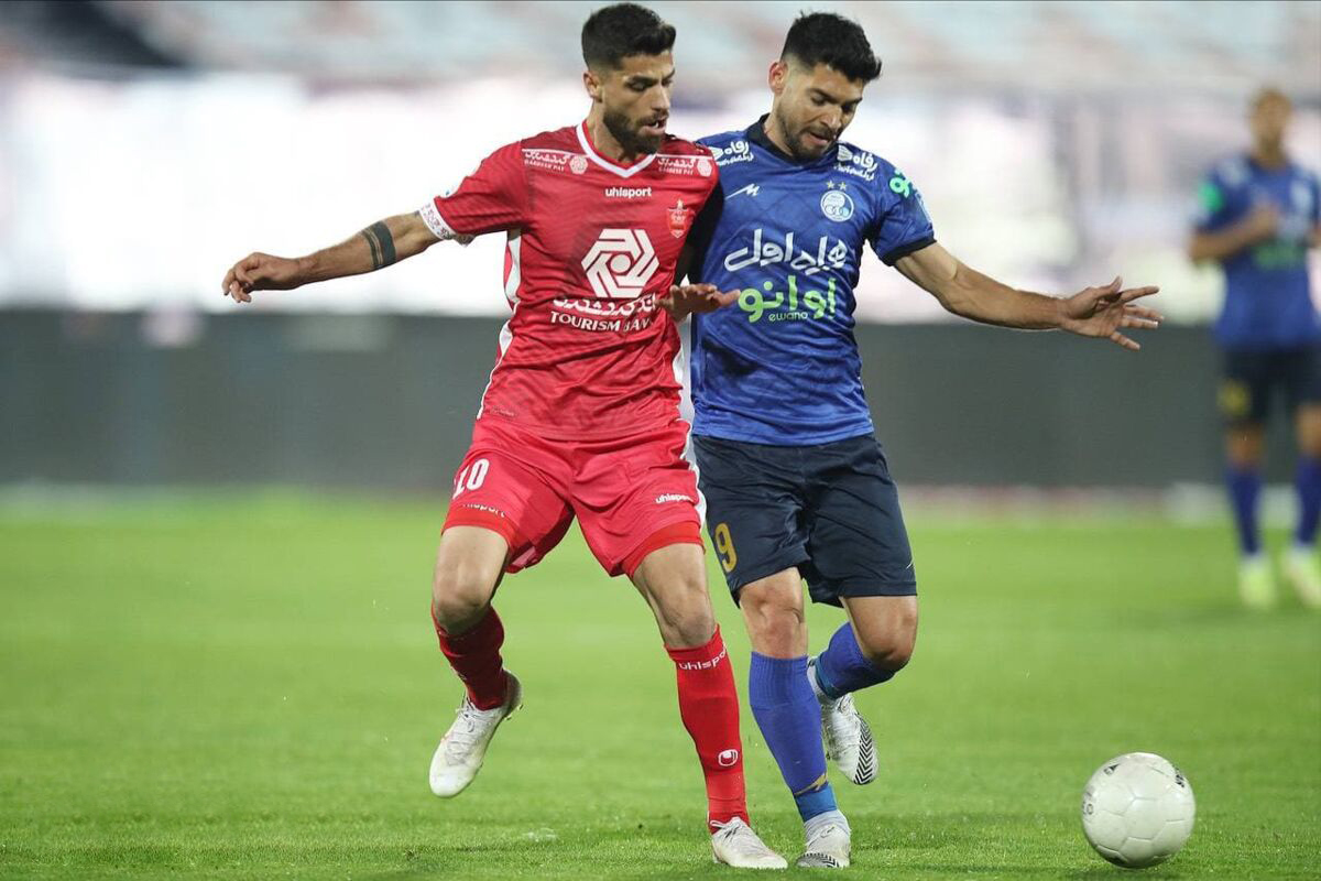 رونمایی از ترکیب استقلال و پرسپولیس در دربی ۱۰۱ رونمایی از ترکیب استقلال و پرسپولیس در دربی ۱۰۱
