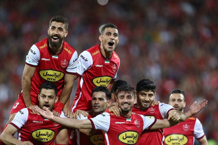 قهرمانی پرسپولیس با شکست استقلال / تاج گذاری دوباره شاگردان گل محمدی قهرمانی پرسپولیس با شکست استقلال / تاج گذاری دوباره شاگردان گل محمدی