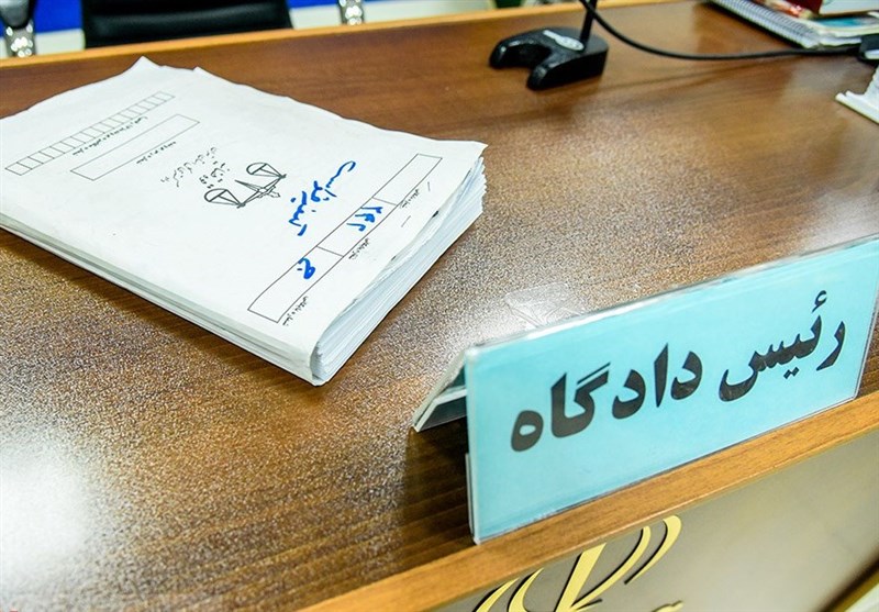 بخشش مردی که پدرش را با گلوله کشت بخشش مردی که پدرش را با گلوله کشت