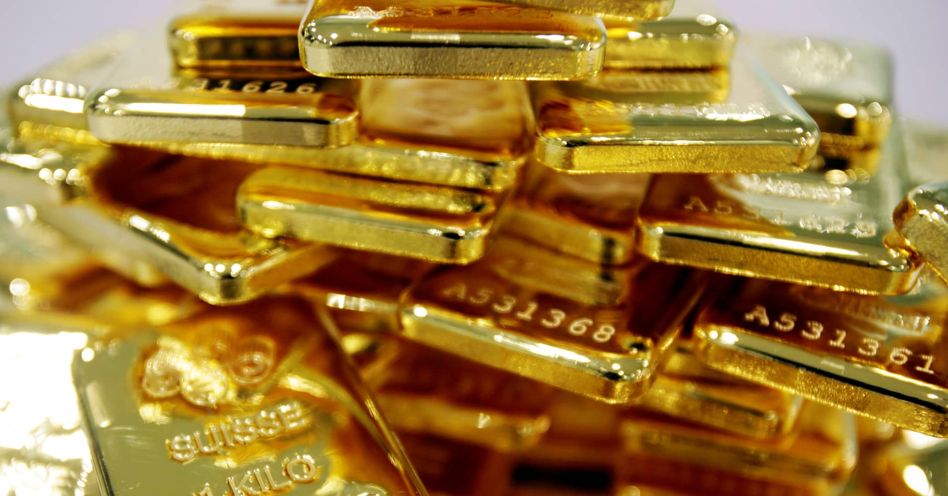 صعود قیمت طلا با کاهش ارزش جهانی دلار صعود قیمت طلا با کاهش ارزش جهانی دلار