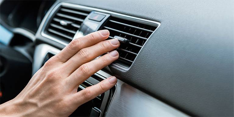 باد کولر ماشین چه بلایی سر چشم های شما می آورد؟ باد کولر ماشین چه بلایی سر چشم های شما می آورد؟