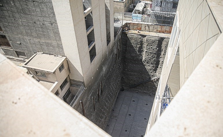 لیست بمب های ساعتی در تهران / از این ساختمان ها دوری کنید لیست بمب های ساعتی در تهران / از این ساختمان ها دوری کنید