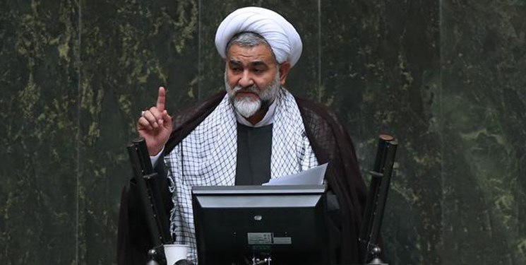 نماینده مجلس: بدهی عراق را خرج آب تهران کنید تا مردم «آب نیتراتدار» نخورند / نمیشود، حق ملت را خرج «ارز حجاج» کرد نماینده مجلس: بدهی عراق را خرج آب تهران کنید تا مردم «آب نیتراتدار» نخورند / نمیشود، حق ملت را خرج «ارز حجاج» کرد
