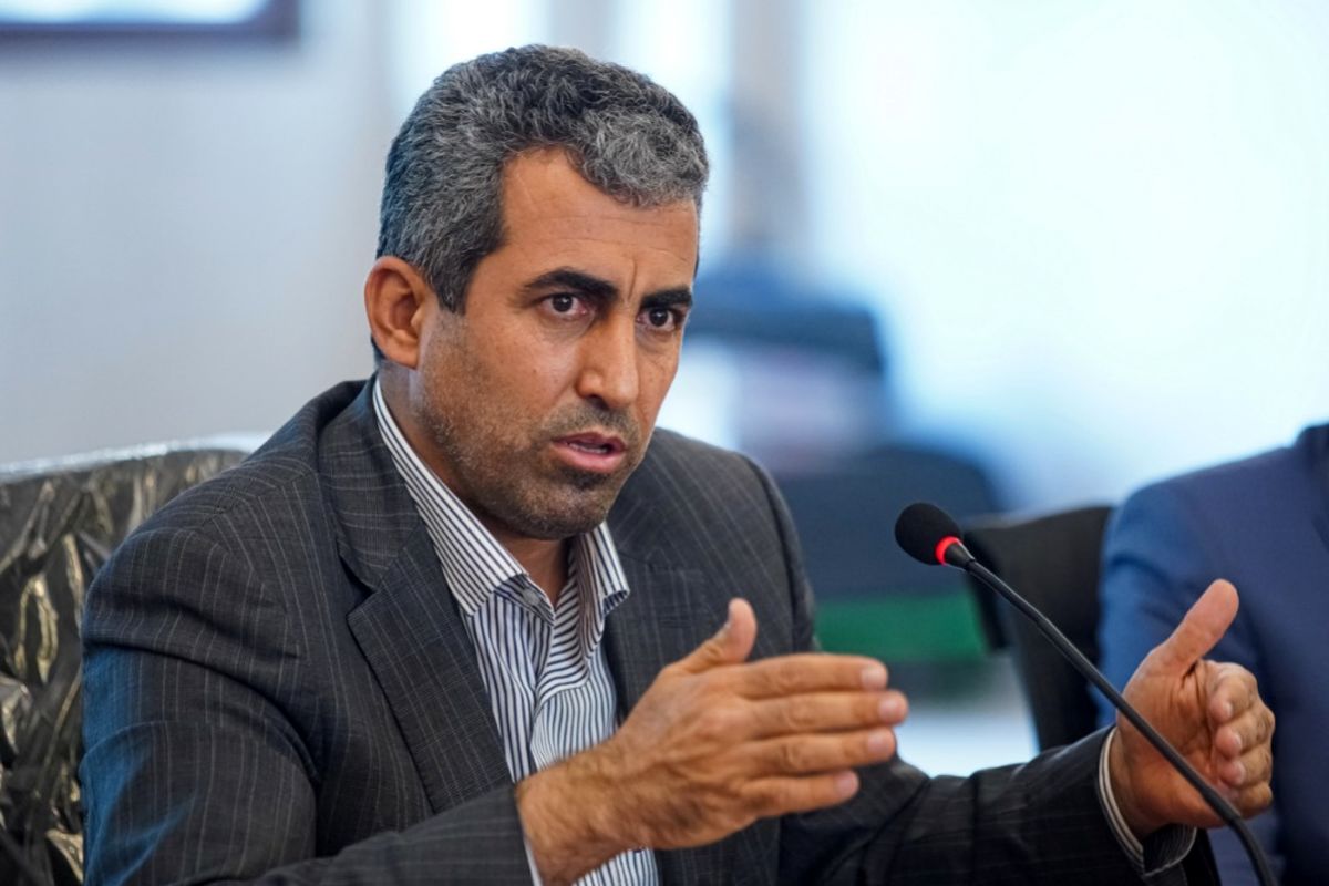 ادامه اختلاف مجلس با نرخ ارز پتروشیمی ها / دلار ۲۸ هزار تومانی غیرقانونی است ادامه اختلاف مجلس با نرخ ارز پتروشیمی ها / دلار ۲۸ هزار تومانی غیرقانونی است