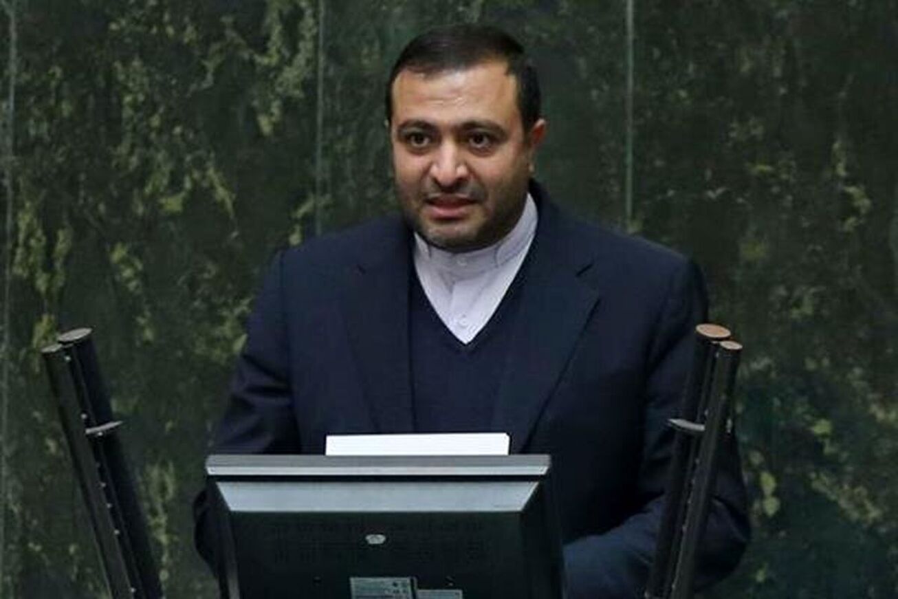 دلیلی ندارد شورای رقایت مصوبه شورای عالی بورس را لغو کند / عرضه خودرو در بورس کالا بر اساس ضوابط قانونی کنونی امکان پذیر است