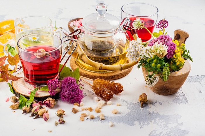 چای را با توت و خرما نخورید! چای را با توت و خرما نخورید!