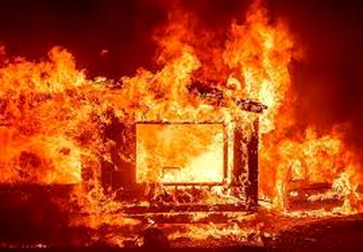 آتش سوزی آپارتمان ۵ طبقه در شیراز؛ ۸ نفر سوختند آتش سوزی آپارتمان ۵ طبقه در شیراز؛ ۸ نفر سوختند
