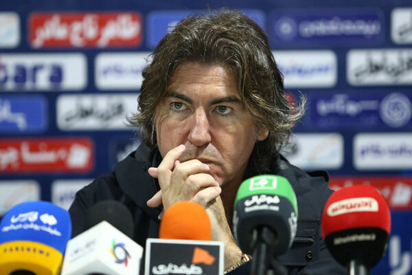 ساپینتو: نمی توانم هضم کنم پرسپولیس مشکلات ما را ندارد! ساپینتو: نمی توانم هضم کنم پرسپولیس مشکلات ما را ندارد!
