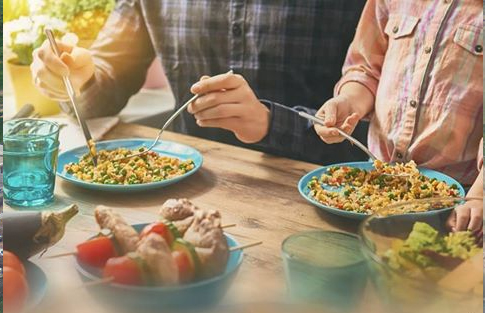 کاهش طول عمر با خوردن غذاهای تکراری! کاهش طول عمر با خوردن غذاهای تکراری!