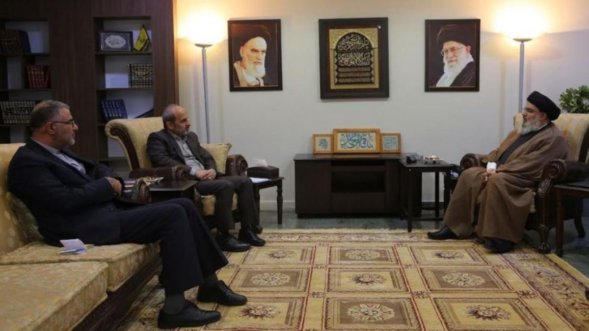 دیدار سید حسن نصرالله با رییس سازمان صدا و سیمای ایران دیدار سید حسن نصرالله با رییس سازمان صدا و سیمای ایران