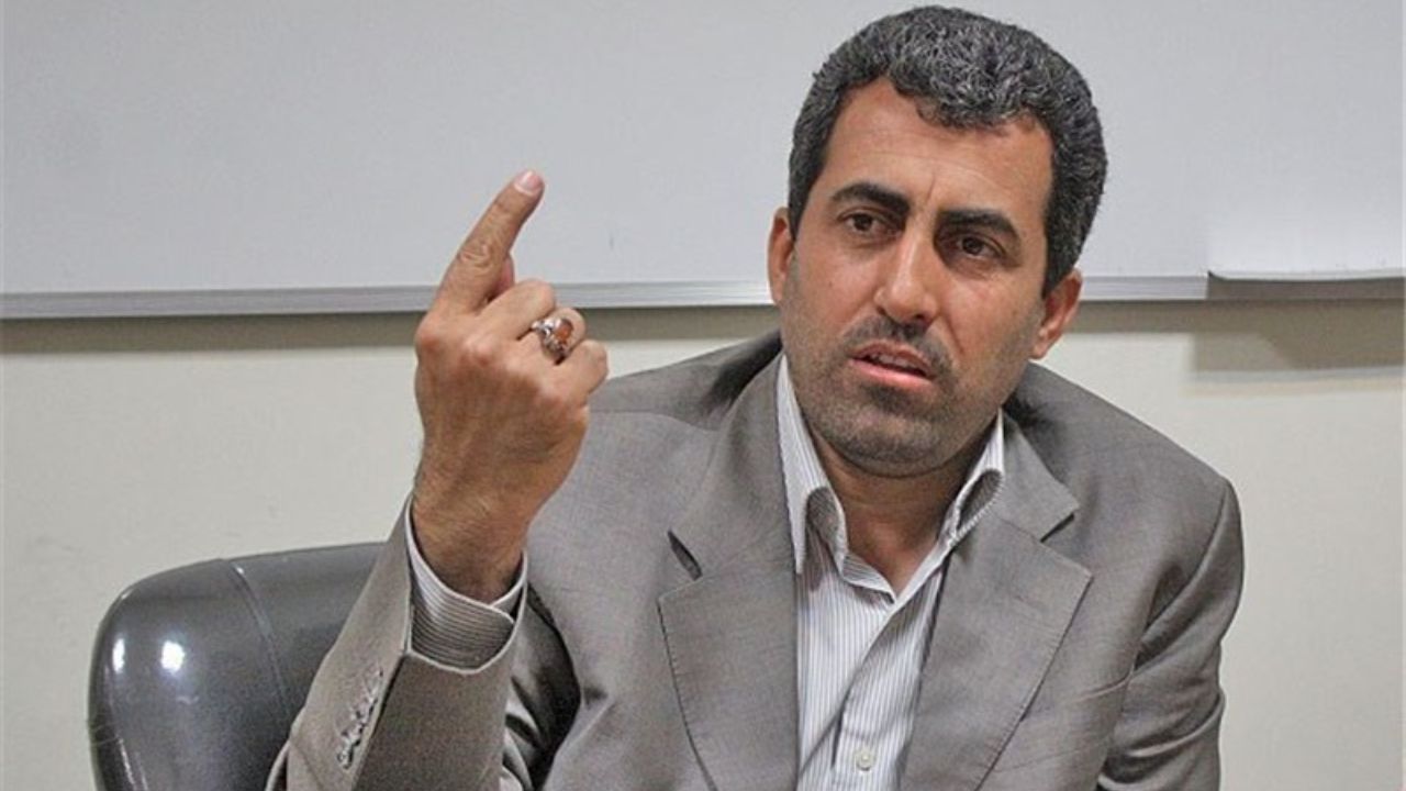 واکنش پورابراهیمی به انتصاب حاشیه ساز در فرابورس واکنش پورابراهیمی به انتصاب حاشیه ساز در فرابورس