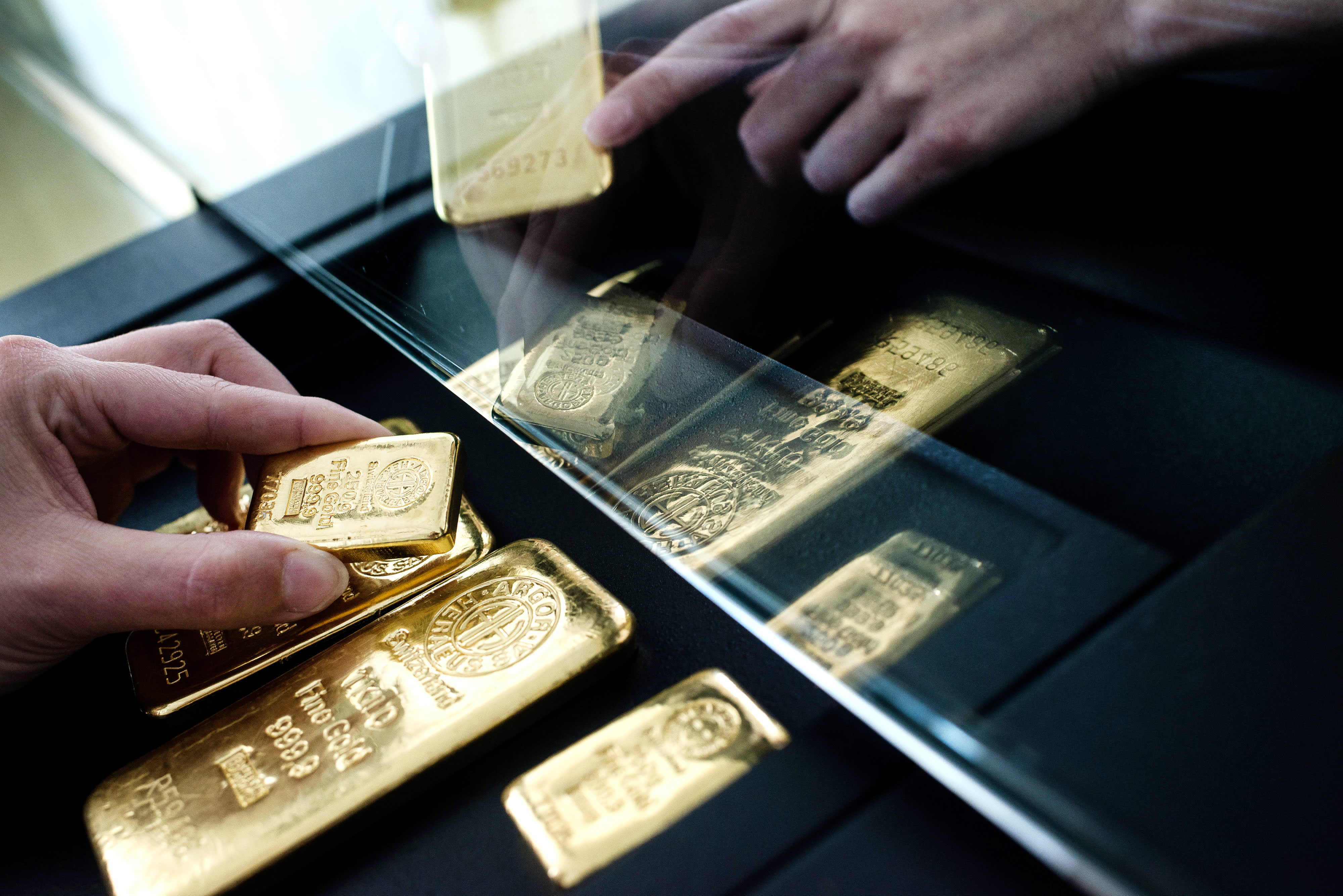 قیمت طلا همچنان در نزدیک پایین ترین سطح دو ماهه قیمت طلا همچنان در نزدیک پایین ترین سطح دو ماهه