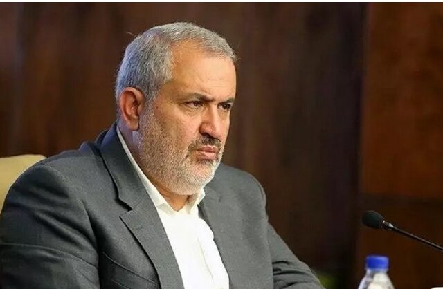 بازار باید رقابتی باشد / برنامه وزارت صمت برای تک نرخی شدن ارز بازار باید رقابتی باشد / برنامه وزارت صمت برای تک نرخی شدن ارز