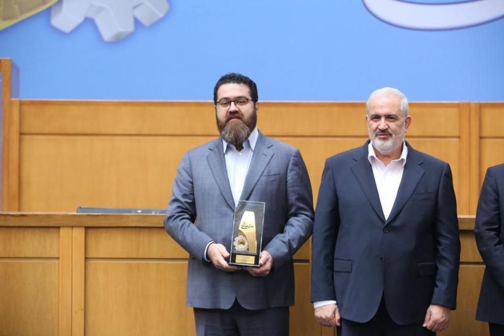 هافمن، عنوان واحد برتر پلیمری در سطح ملی را کسب کرد هافمن، عنوان واحد برتر پلیمری در سطح ملی را کسب کرد
