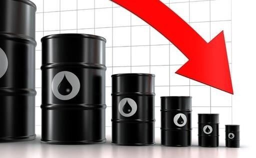 روسیه و آمریکا قیمت نفت را پایین کشیدند روسیه و آمریکا قیمت نفت را پایین کشیدند