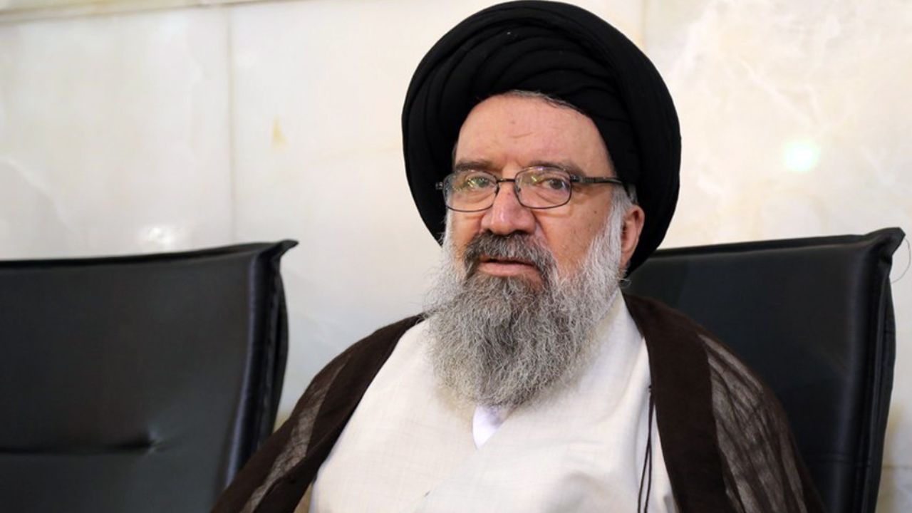 سید احمد خاتمی: برخی برای حضورشان زمزمه استعفای رییس جمهور را میکنند سید احمد خاتمی: برخی برای حضورشان زمزمه استعفای رییس جمهور را میکنند
