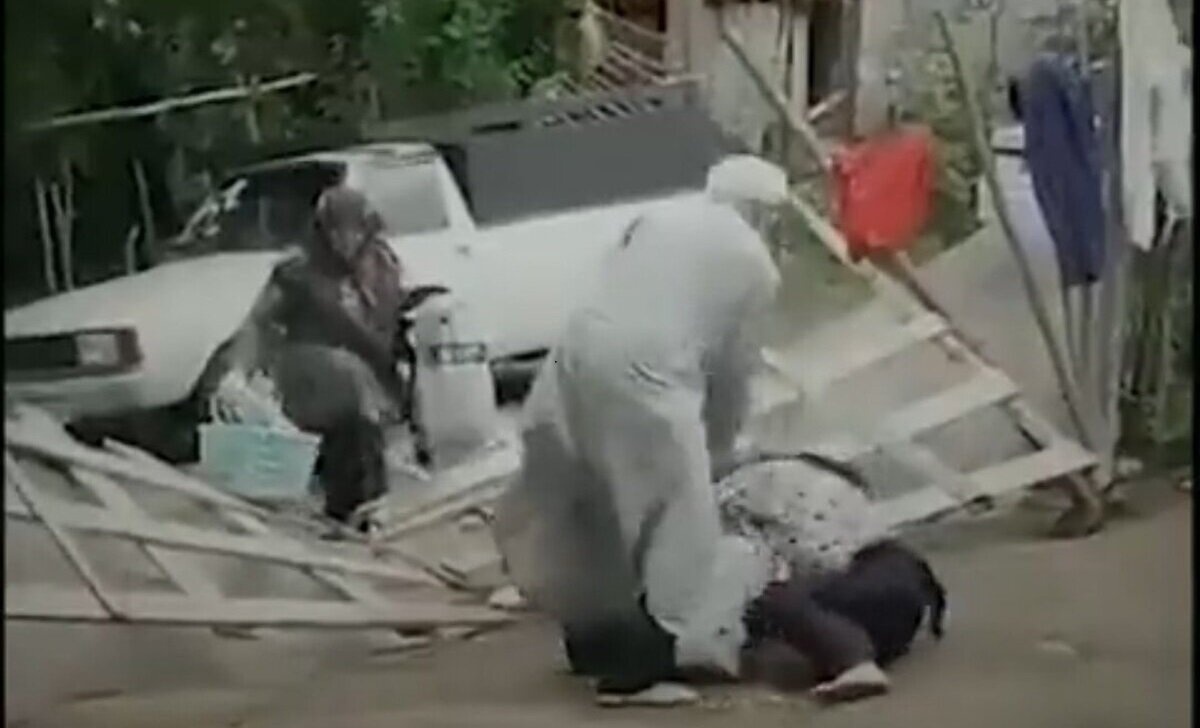 ماجرای کتک کاری روحانی لنگرودی با یک زن چه بود؟ ماجرای کتک کاری روحانی لنگرودی با یک زن چه بود؟