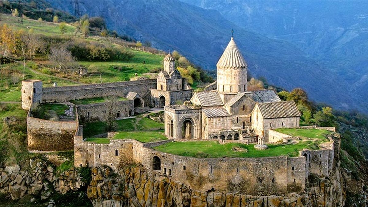 ۴ روز سفر با اتوبوس به ایروان ۸میلیون تومان! + لیست قیمت تورهای ارمنستان ۴ روز سفر با اتوبوس به ایروان ۸میلیون تومان! + لیست قیمت تورهای ارمنستان