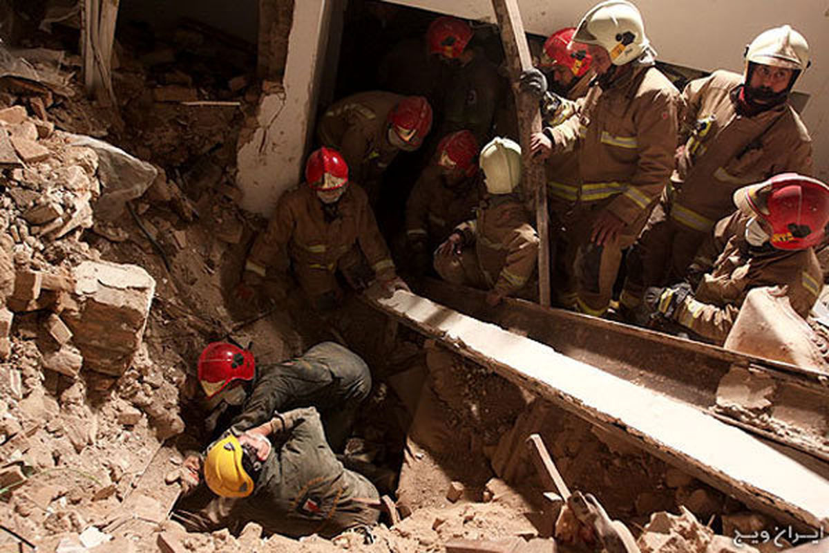 پیدا شدن چهارمین پیکر حادثه فروریختن ساختمان در جنوب تهران پیدا شدن چهارمین پیکر حادثه فروریختن ساختمان در جنوب تهران