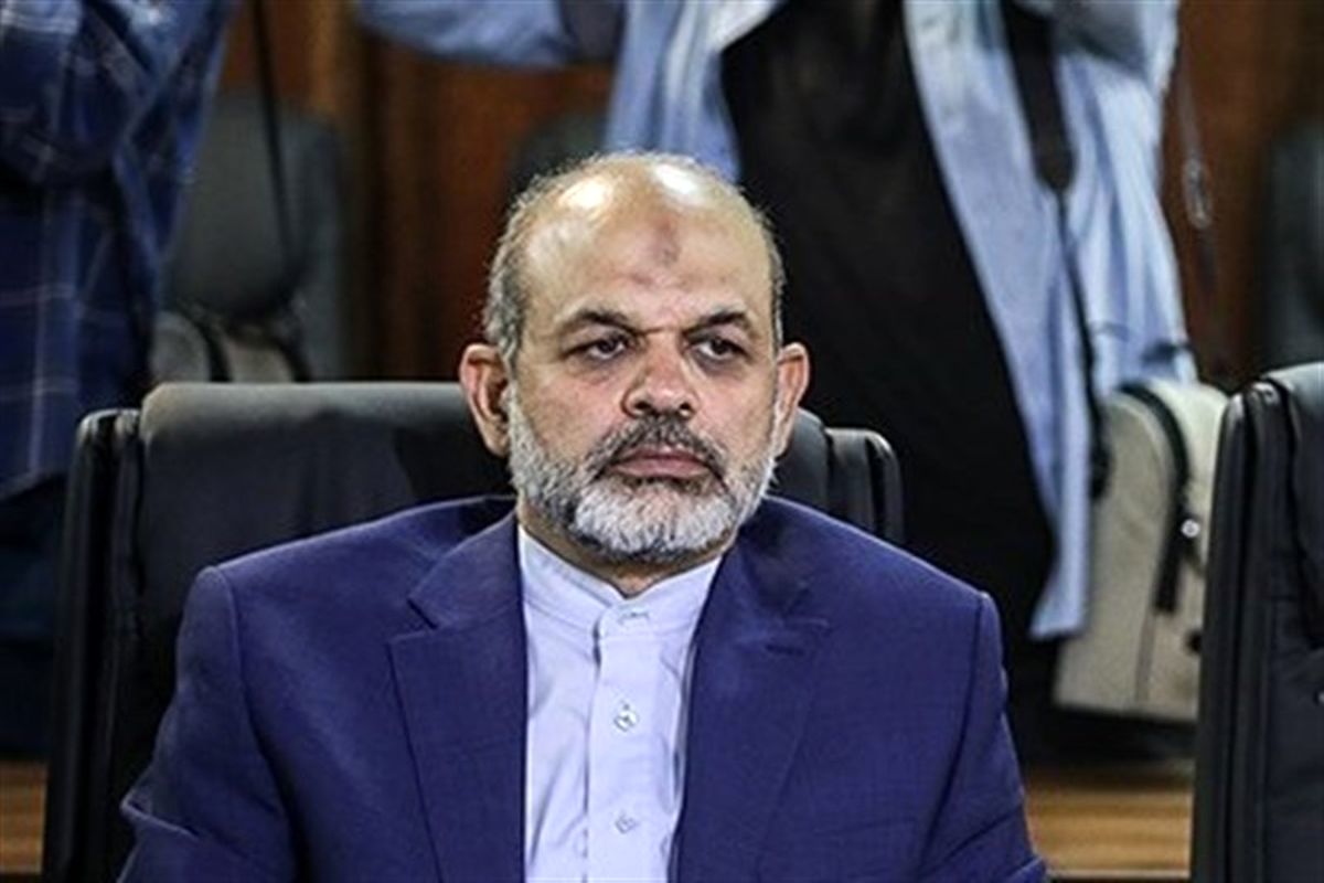 دستورات وزیر کشور به استاندار فارس در پی حمله تروریستی به شاهچراغ دستورات وزیر کشور به استاندار فارس در پی حمله تروریستی به شاهچراغ