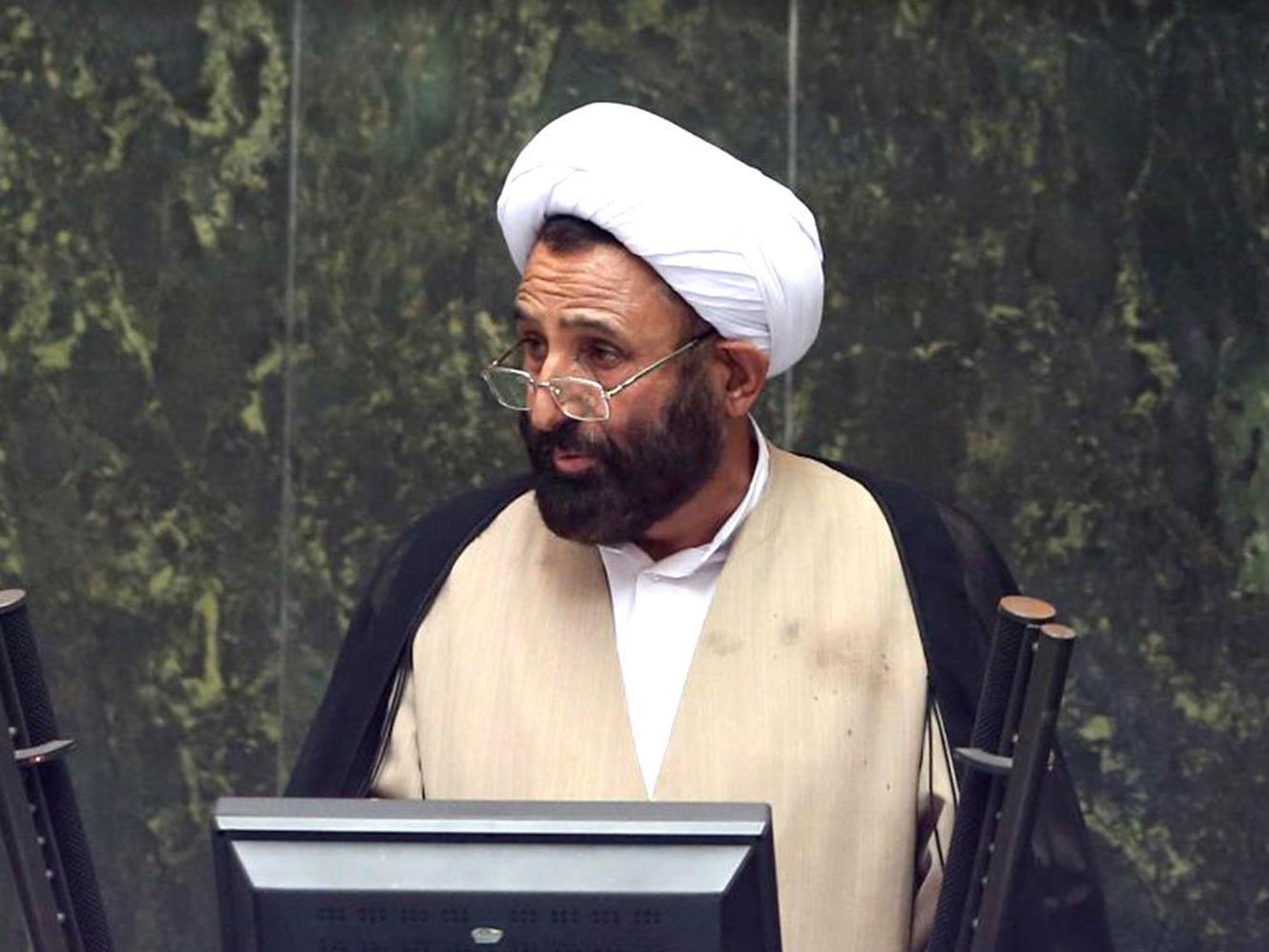 حسین جلالی: متخلفان زیر سن ۱۸ سال در حوزه حجاب از خدمات پاسپورت، اشتغال، تحصیل، حساب بانکی، اینترنت و تلفن محروم میشوند حسین جلالی: متخلفان زیر سن ۱۸ سال در حوزه حجاب از خدمات پاسپورت، اشتغال، تحصیل، حساب بانکی، اینترنت و تلفن محروم میشوند