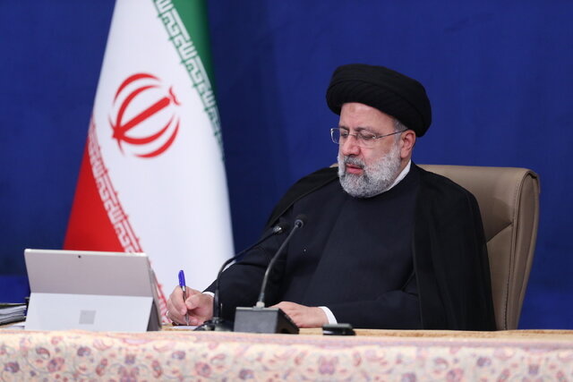 ۹ دستور رییسی برای برگزاری راهپیمایی عظیم اربعین ۹ دستور رییسی برای برگزاری راهپیمایی عظیم اربعین