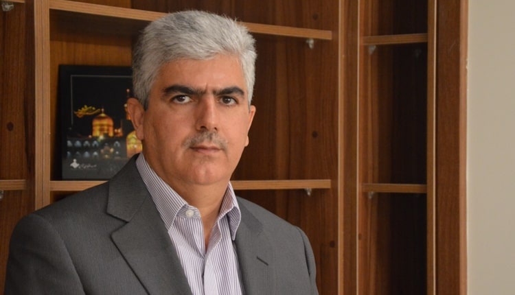 مشکل «الحاوی» به زودی حل میشود/ وزارت بهداشت از همه تولیدکنندگان دارو شکایت کرد / هیچ نهادی اعضایش را به مراجع قضایی نمیفرستد! مشکل «الحاوی» به زودی حل میشود/ وزارت بهداشت از همه تولیدکنندگان دارو شکایت کرد / هیچ نهادی اعضایش را به مراجع قضایی نمیفرستد!