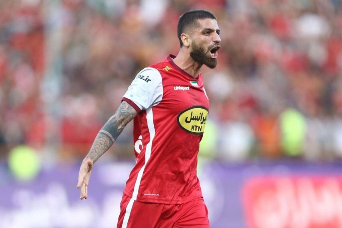 شوک بزرگ به پرسپولیس / هافبک محبوب سرخها سرباز شد؟ شوک بزرگ به پرسپولیس / هافبک محبوب سرخها سرباز شد؟