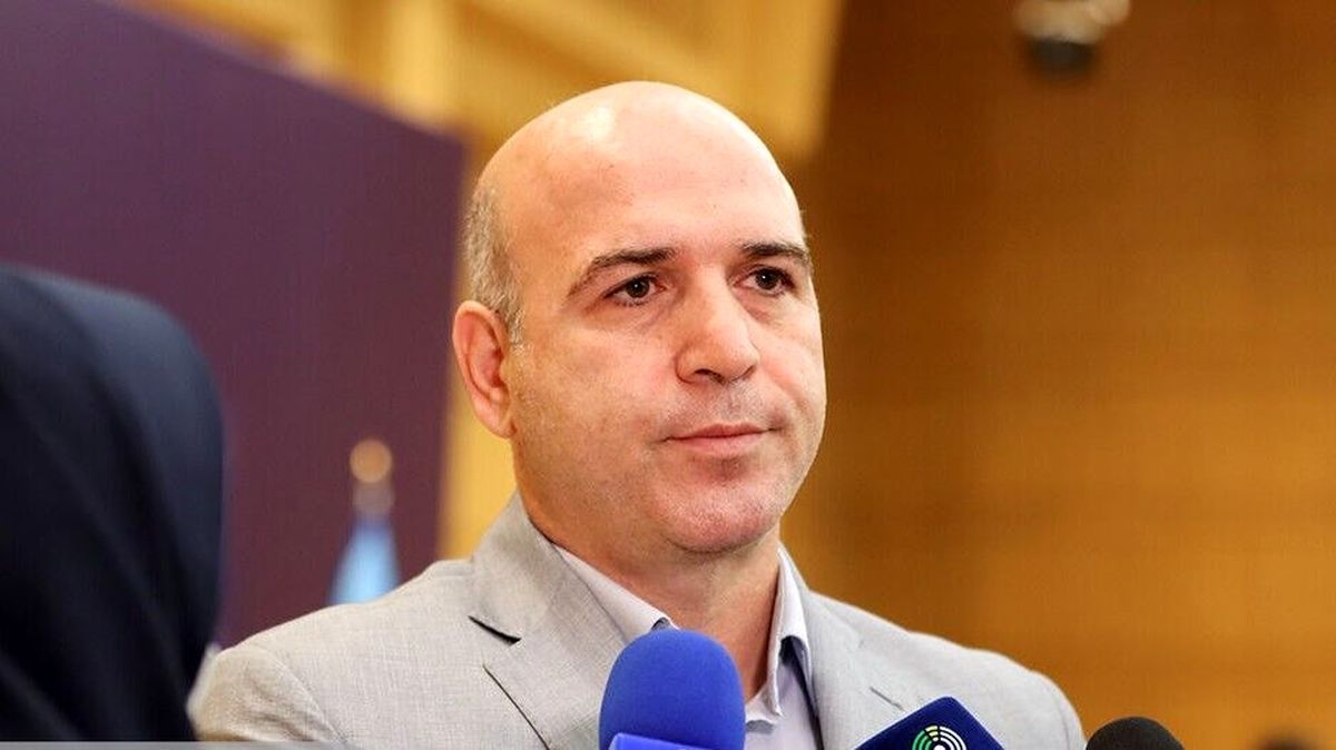 تعطیلی سیستم مویرگی تامین ارز کشور در سختترین تحریمها / توقف فعالیت صرافیها به نفع چه کسانی تمام شد؟ تعطیلی سیستم مویرگی تامین ارز کشور در سختترین تحریمها / توقف فعالیت صرافیها به نفع چه کسانی تمام شد؟