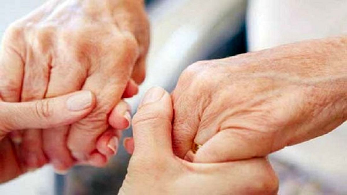 دلایل لرزش انگشت شست / این نشانهها را جدی بگیرید دلایل لرزش انگشت شست / این نشانهها را جدی بگیرید