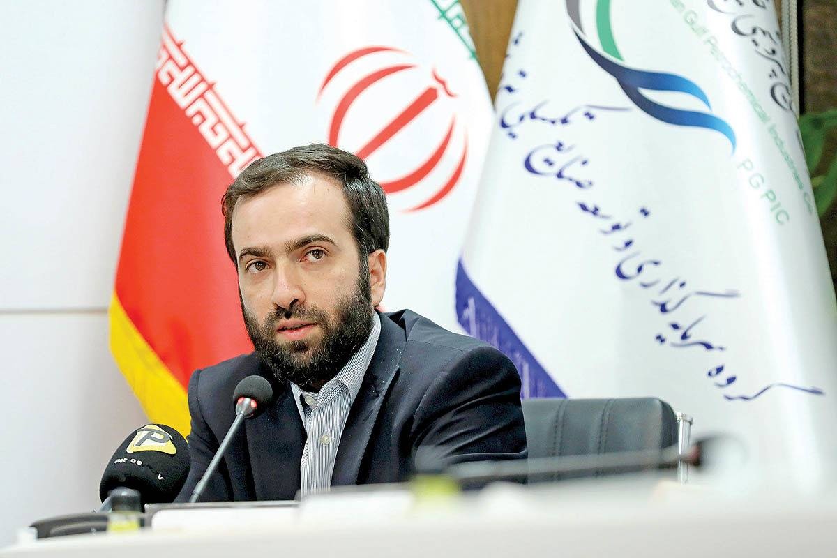 سال گذشته گاز برخی از پتروشیمیها تا ۲ماه قطع بود / با اصلاح قیمتی صنعت رشد میکند / برای اصلاح نرخ خوراک تمام تلاشم را کردم سال گذشته گاز برخی از پتروشیمیها تا ۲ماه قطع بود / با اصلاح قیمتی صنعت رشد میکند / برای اصلاح نرخ خوراک تمام تلاشم را کردم