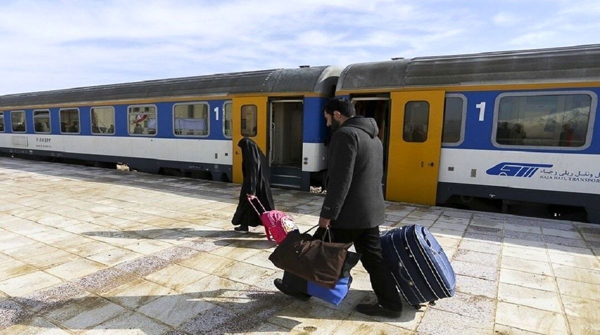 پیشفروش بلیت قطارهای مسافری برای مهر ماه آغاز شد پیشفروش بلیت قطارهای مسافری برای مهر ماه آغاز شد